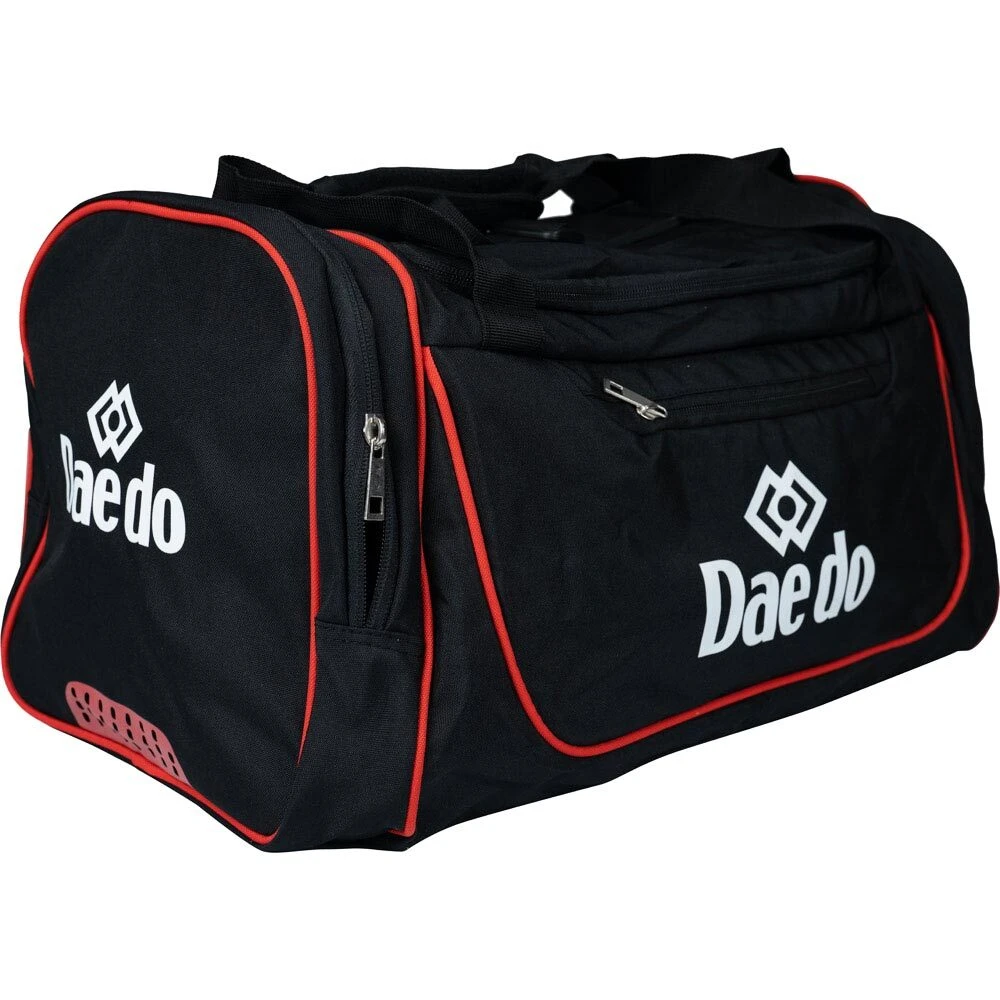 Daedo Black/Red Sports Bag 4 Daedo Black/Red Sports Bag - Image 2
