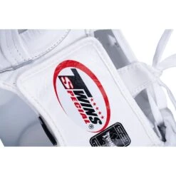 Twins Chin &amp; Cheek White Head Gear -Boxing Gear Shop HGL3 WHT c 3