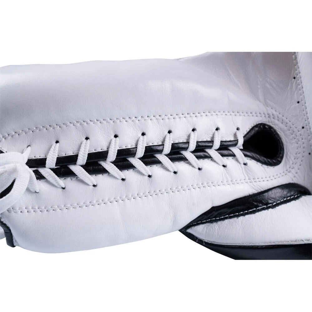 Boxeo TM Lace Up White Training Boxing Gloves 11 Boxeo TM Lace Up White Training Boxing Gloves - Image 9